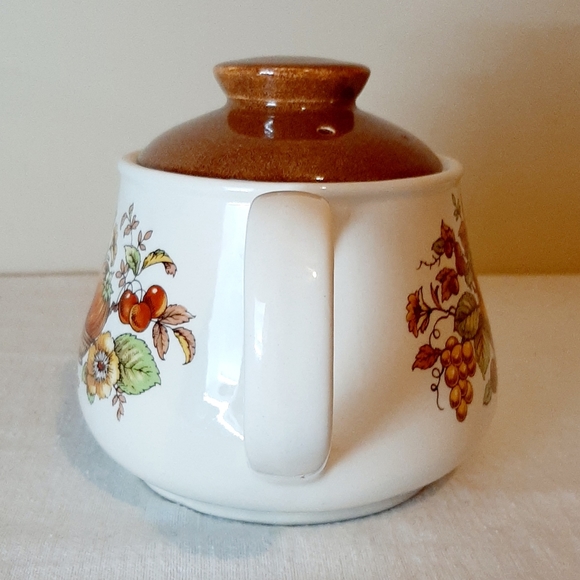 1960's Vintage Sadler Teapot - Picture 2 of 4